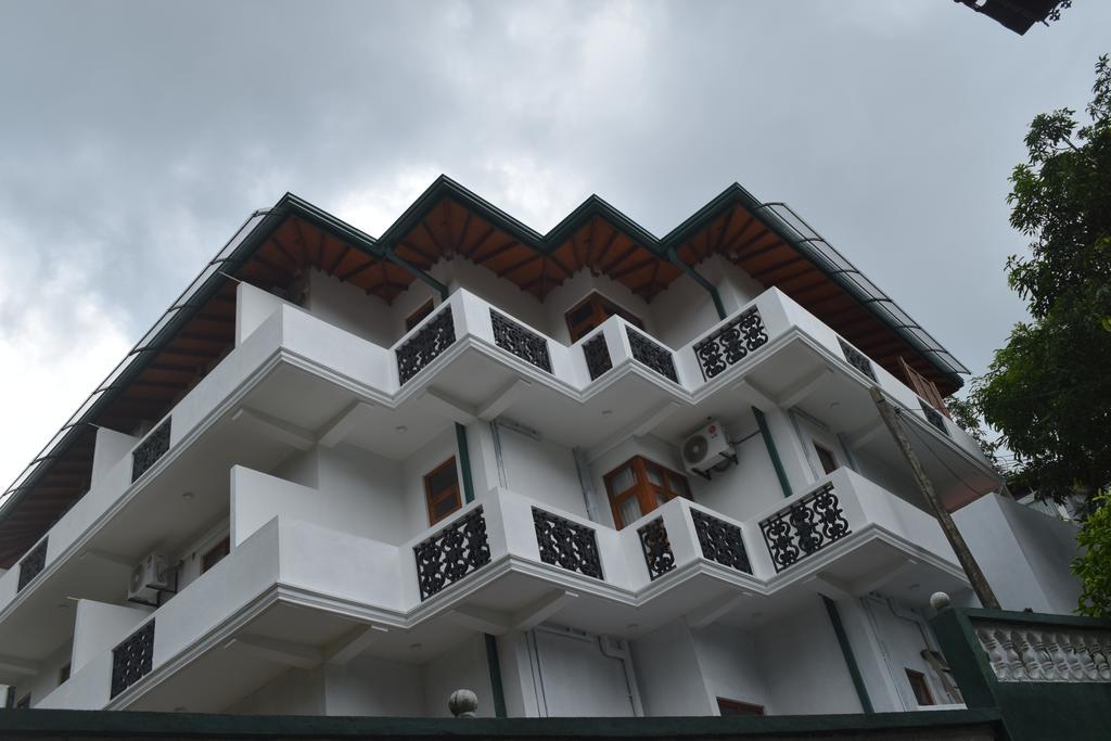 Vista Liyya Residence Kandy Esterno foto