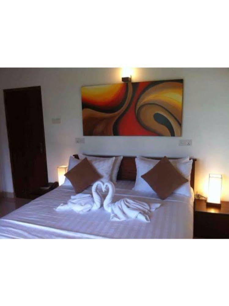 Vista Liyya Residence Kandy Esterno foto